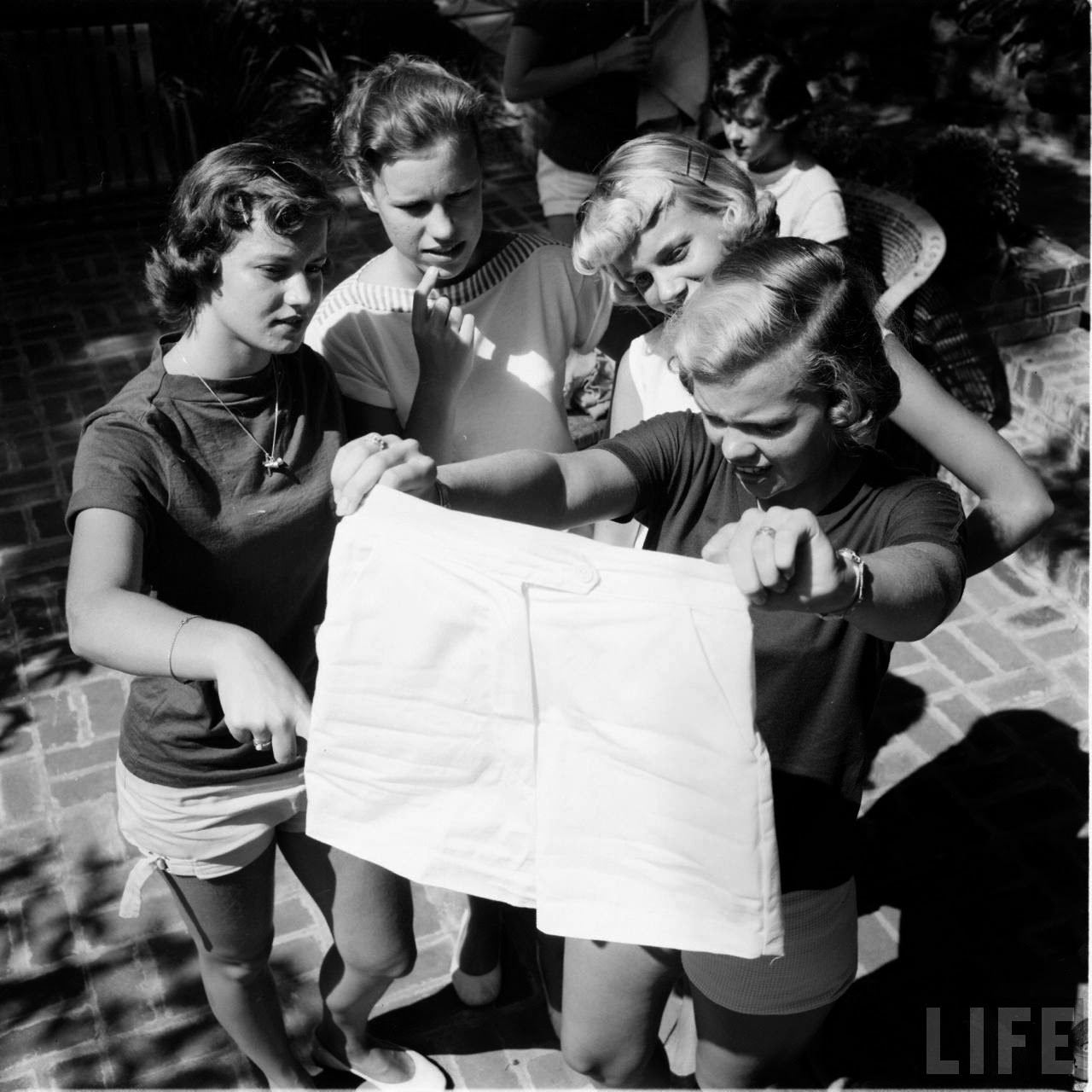 A Fashion Rebellion: The Rise of the High-Waisted Short Short in 1950s America
