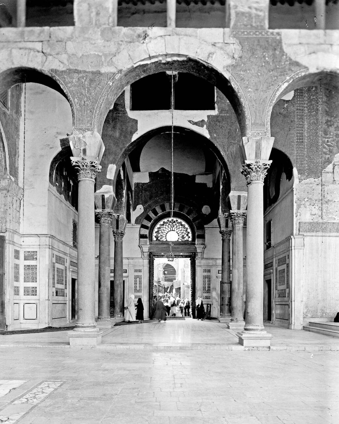 Entrance from the courtyard of the Ommayad Mosque in Damascus, 1940s.