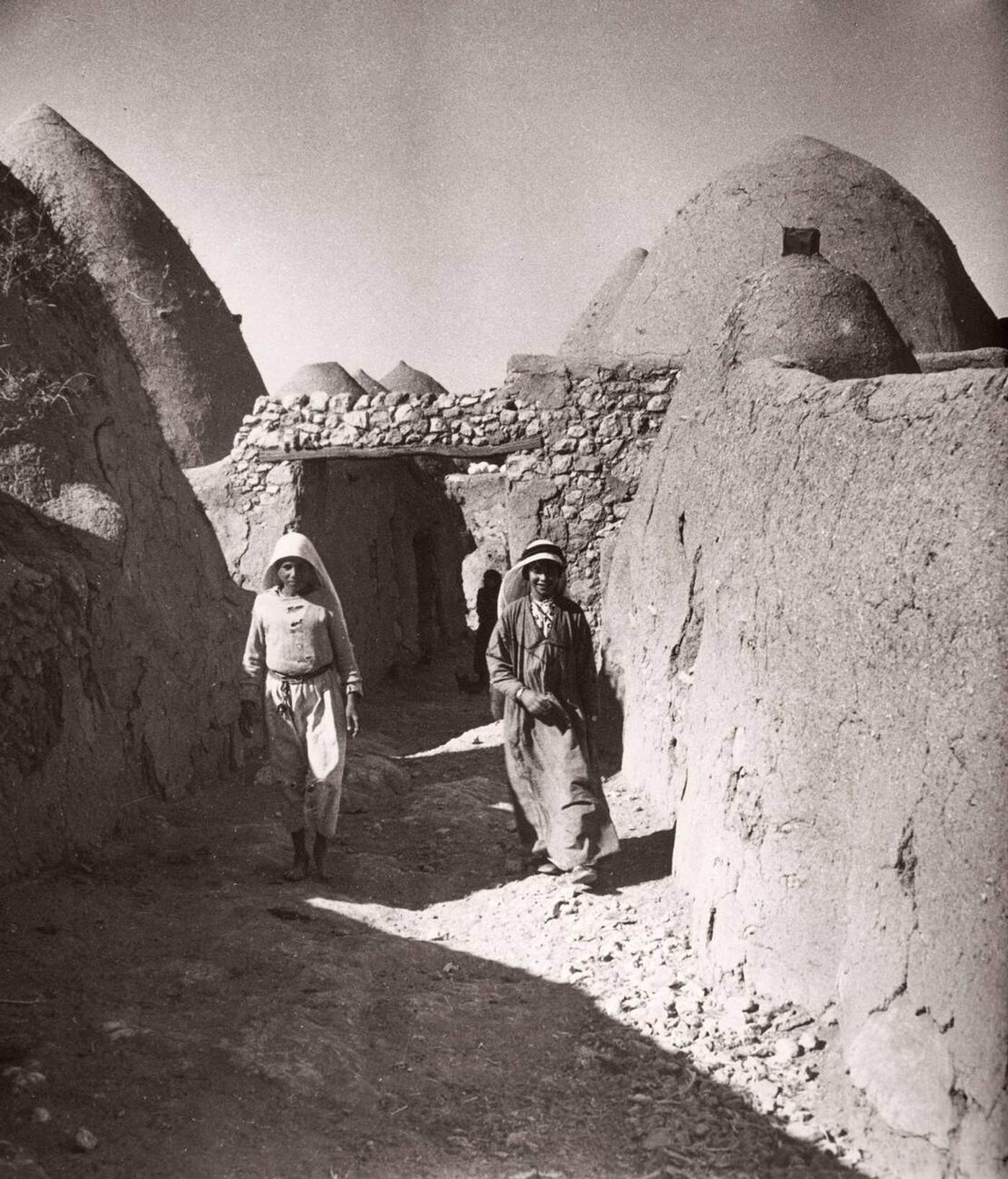 Village with traditional mud beehive houses in Kafer or Kafr Halab, Syria, 1943.
