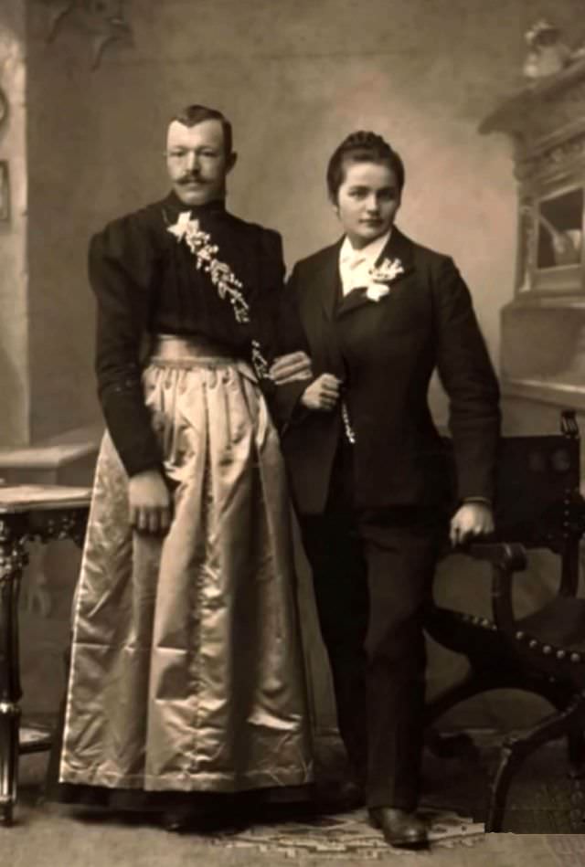 Drag king & queen, circa 1900.