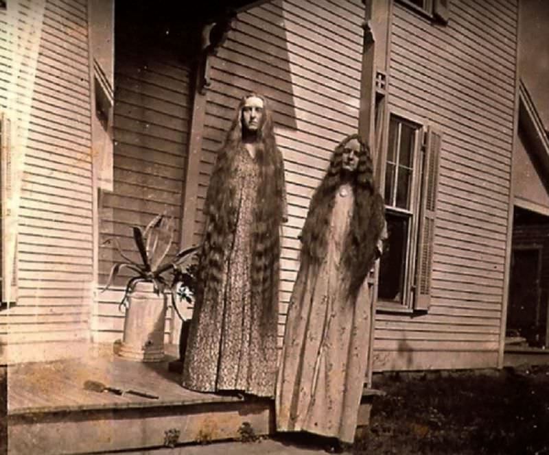 Let down your hair, circa 1910.