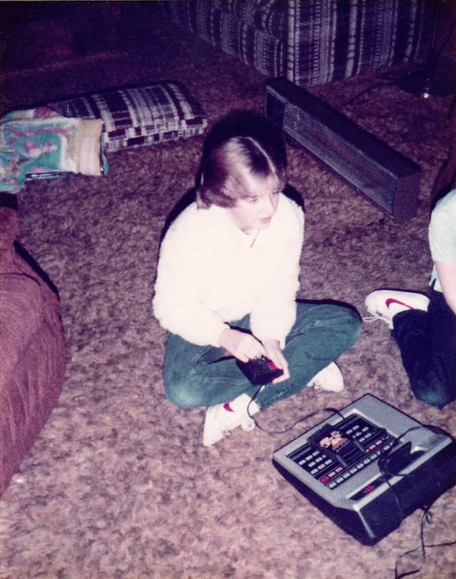 How the 1980s Tech Boom Changed Everything: From Walkmans to Cordless Phones, Here’s What Life Was Really Like
