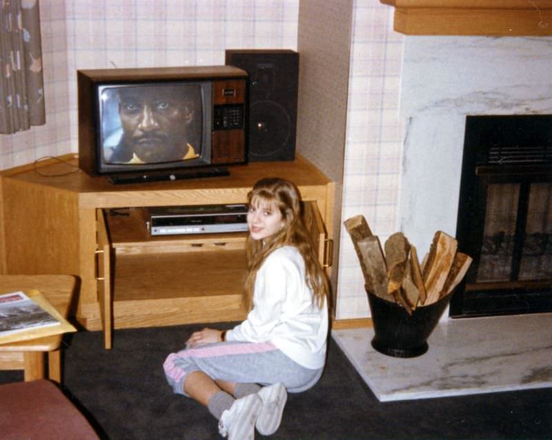How the 1980s Tech Boom Changed Everything: From Walkmans to Cordless Phones, Here’s What Life Was Really Like