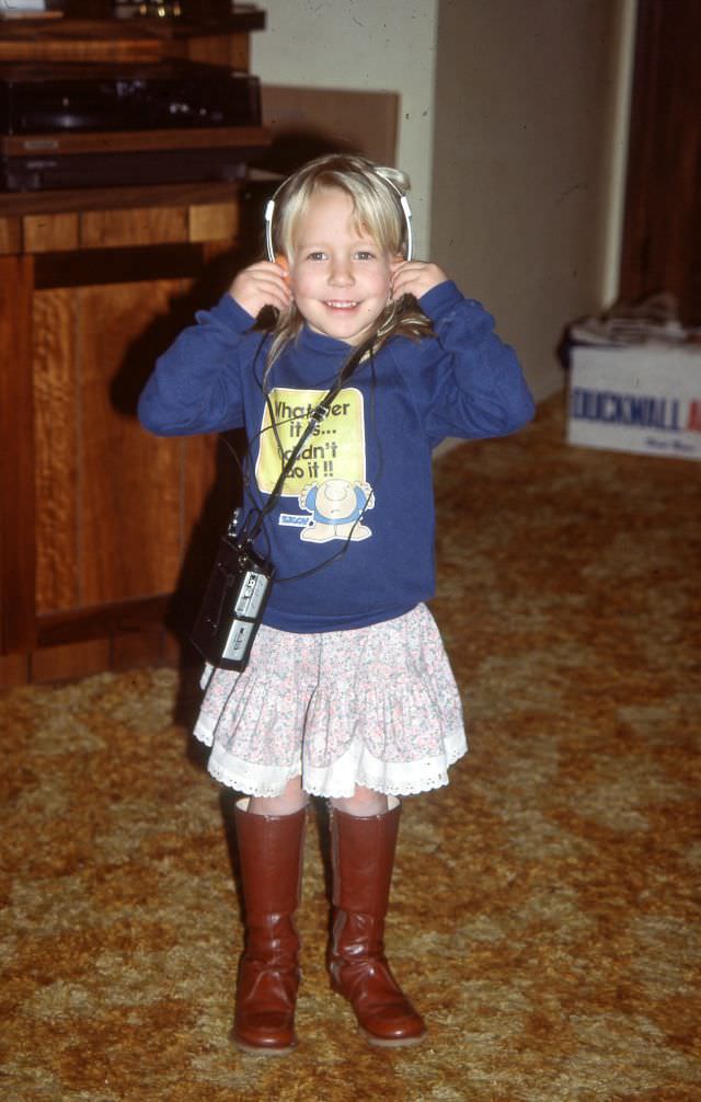 How the 1980s Tech Boom Changed Everything: From Walkmans to Cordless Phones, Here’s What Life Was Really Like