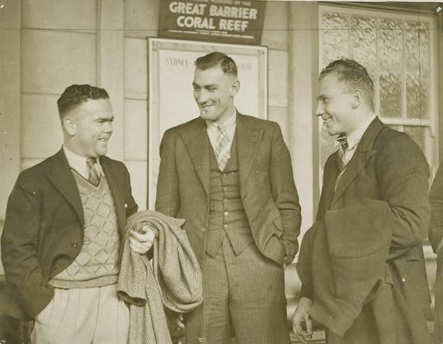 Queensland representatives in the Australian Rugby Test team departing for Sydney, ca. 1933