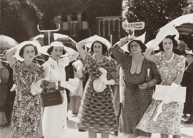 Five women at the races, Brisbane, 1938