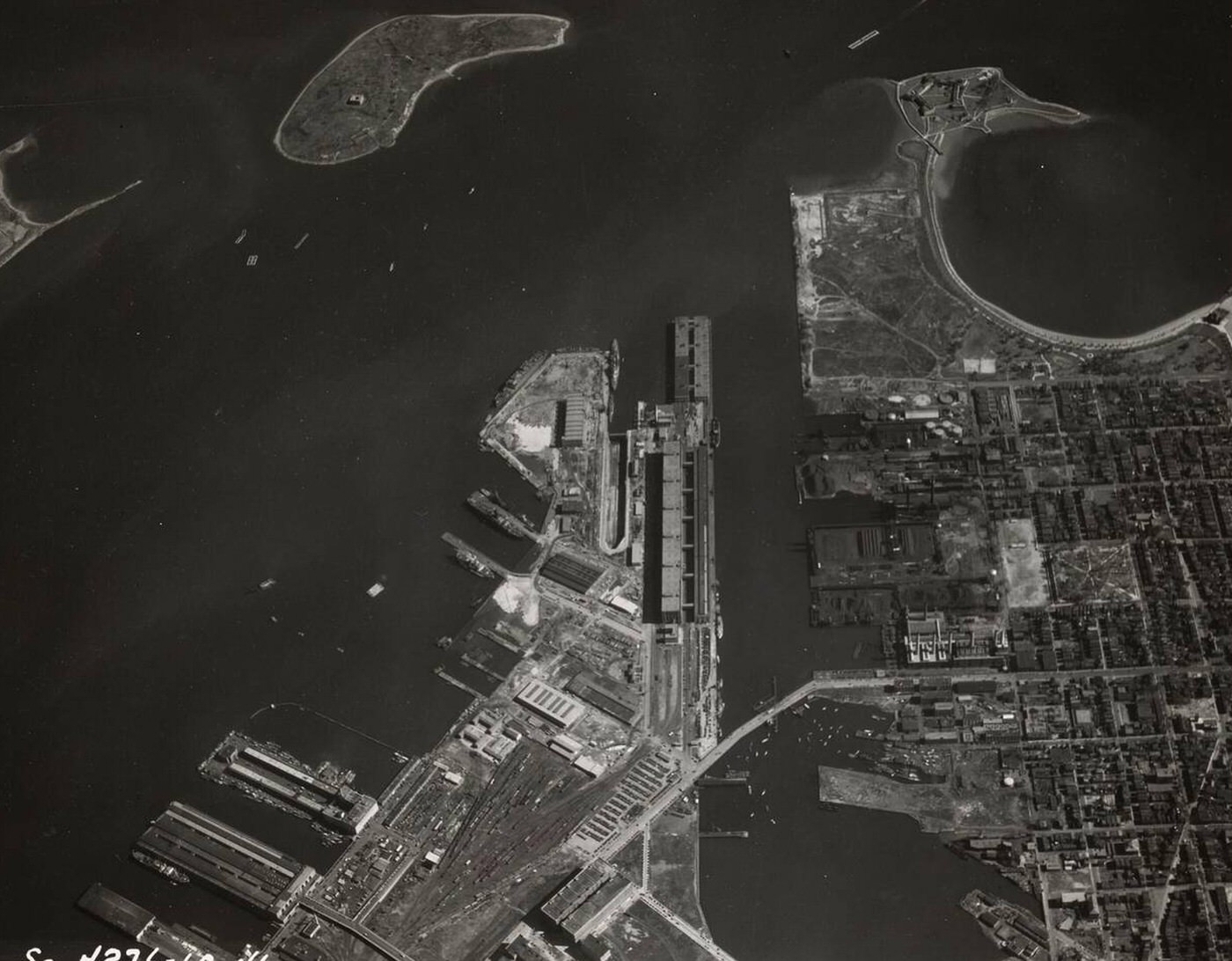 View from West at 10,000 Feet, Navy Yard Annex, South Boston, 1940s.