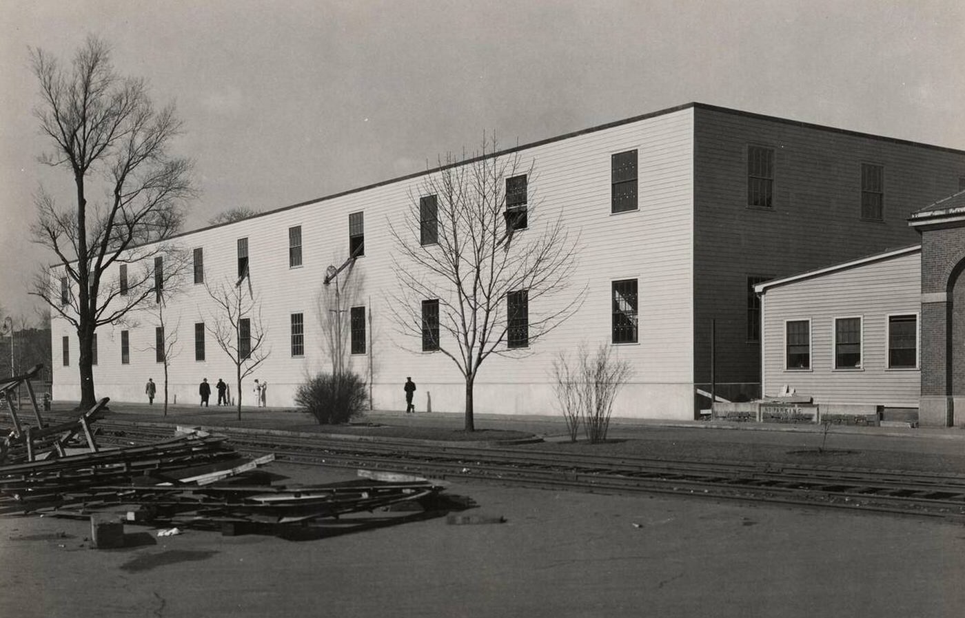 Building No. 198, South Boston, completed in 2/1942.