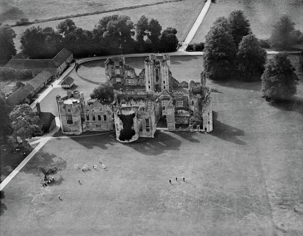 Archery at Cowdray House, Easebourne, 1928.