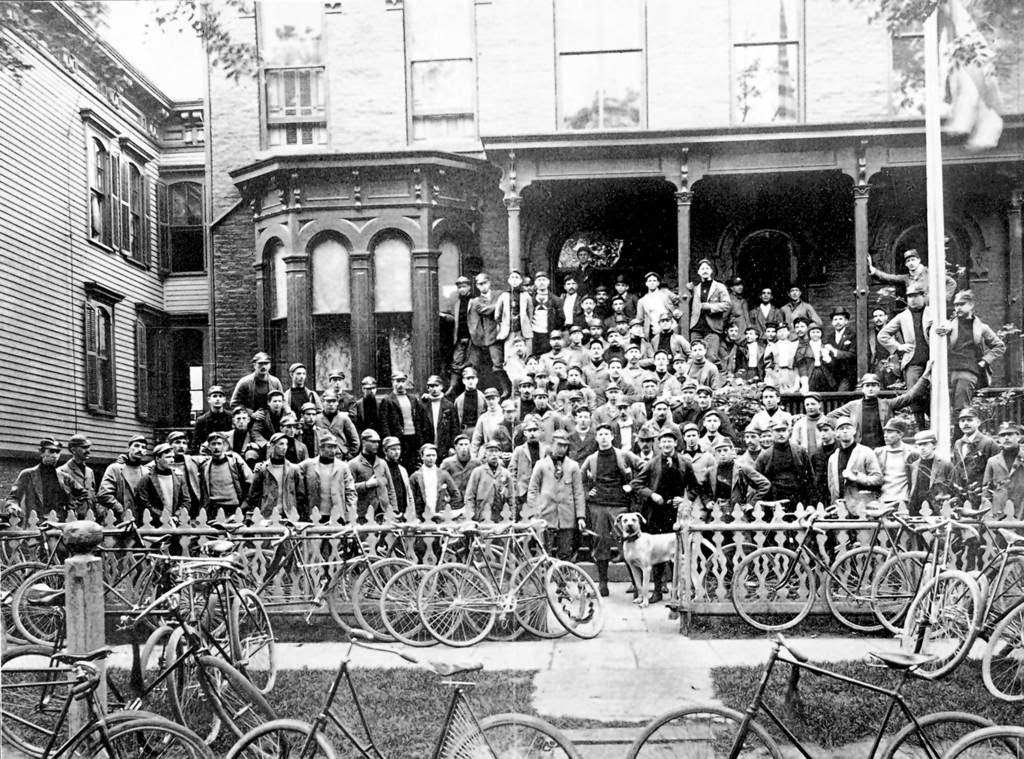 The Lake View Cycling Club in front of its clubhouse on Orchard Street in the 1890s.