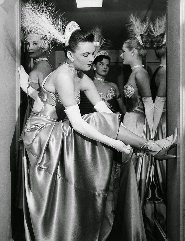 Dancers/chorus girls Rita Powers, Patty Hurdy, Louisa Lewis and Joan Wynn, 1940s.