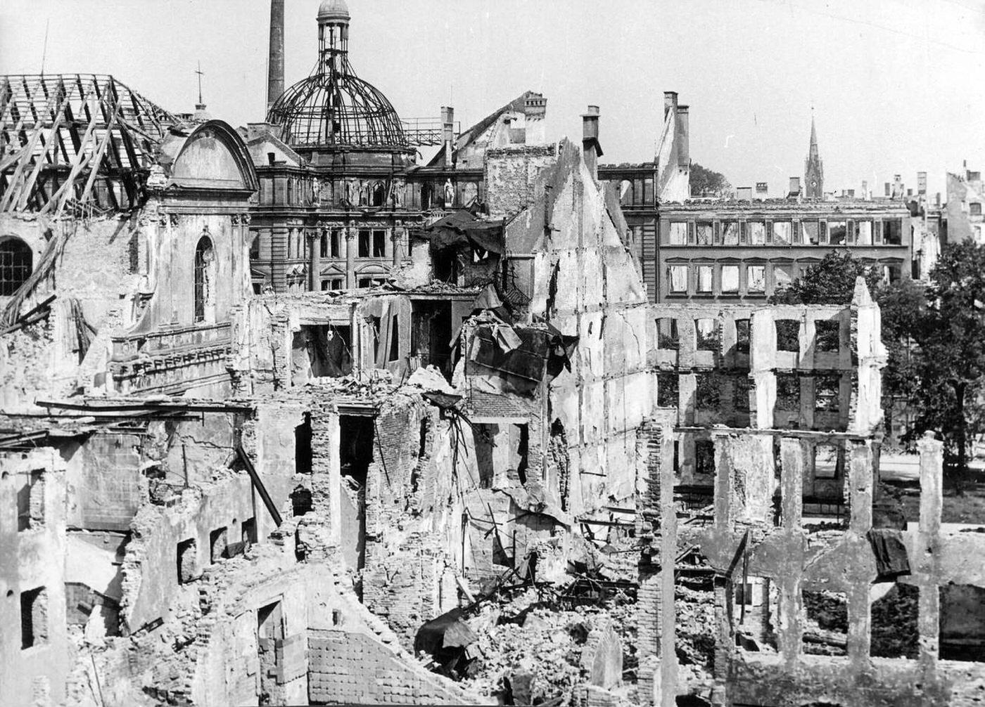Ruins and debris in the Munich city center after the Second World War, 1945.