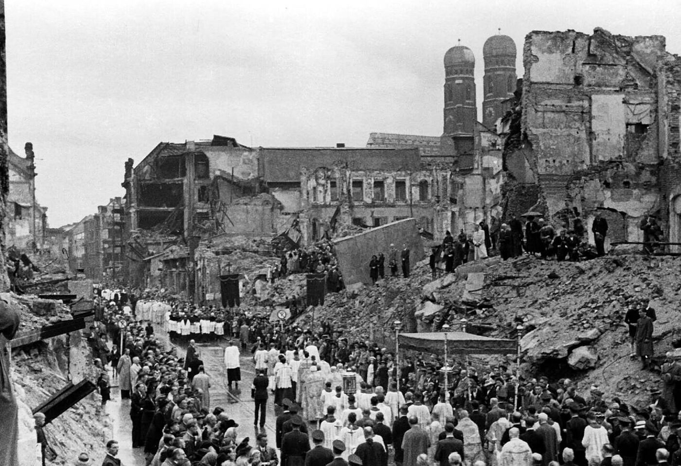 Corpus Christi procession on Theatinerstrasse, Munich, 1946.