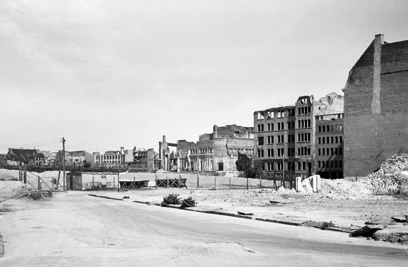 Cityscape, Harbor Place, Berlin, Germany, 1950.