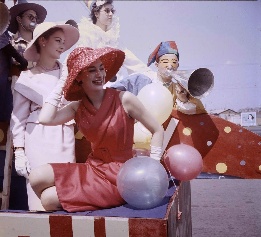 When Dior Took Over the Soviet Streets: Moscow’s 1959 Fashion Shock