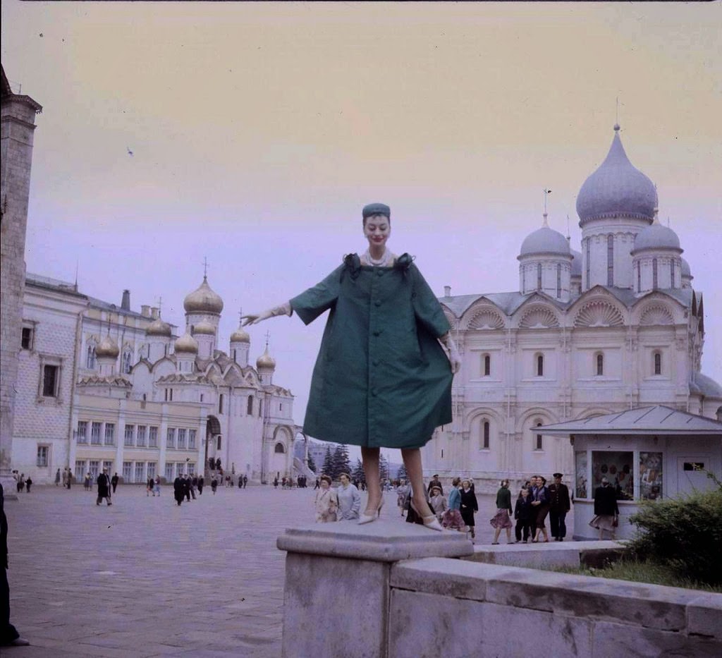 When Dior Took Over the Soviet Streets: Moscow’s 1959 Fashion Shock
