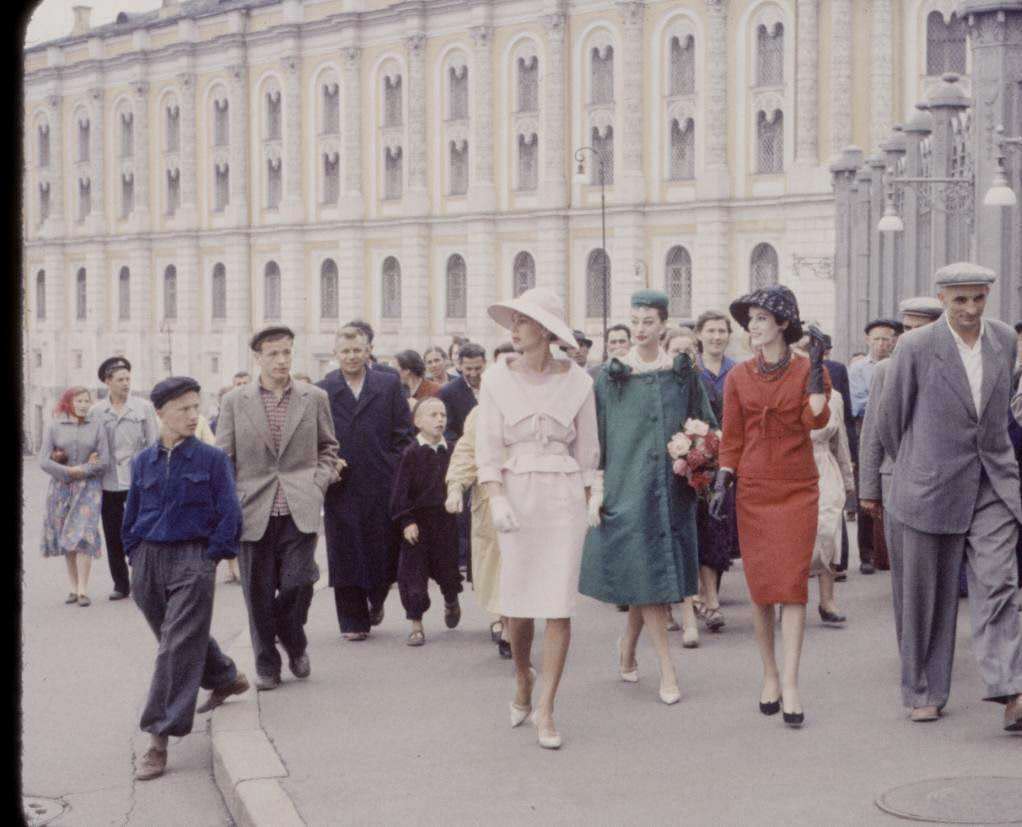When Dior Took Over the Soviet Streets: Moscow’s 1959 Fashion Shock