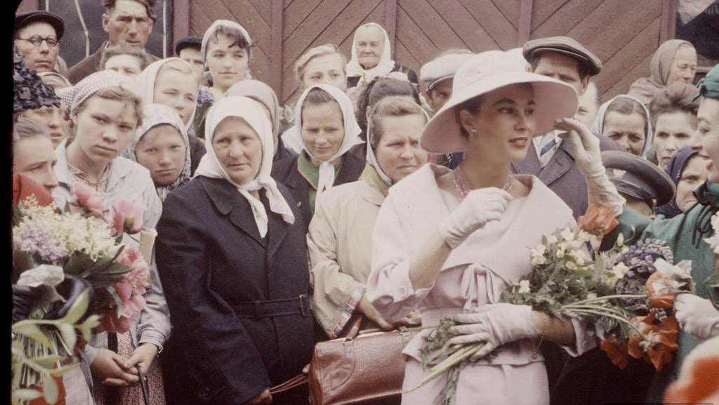 When Dior Took Over the Soviet Streets: Moscow’s 1959 Fashion Shock
