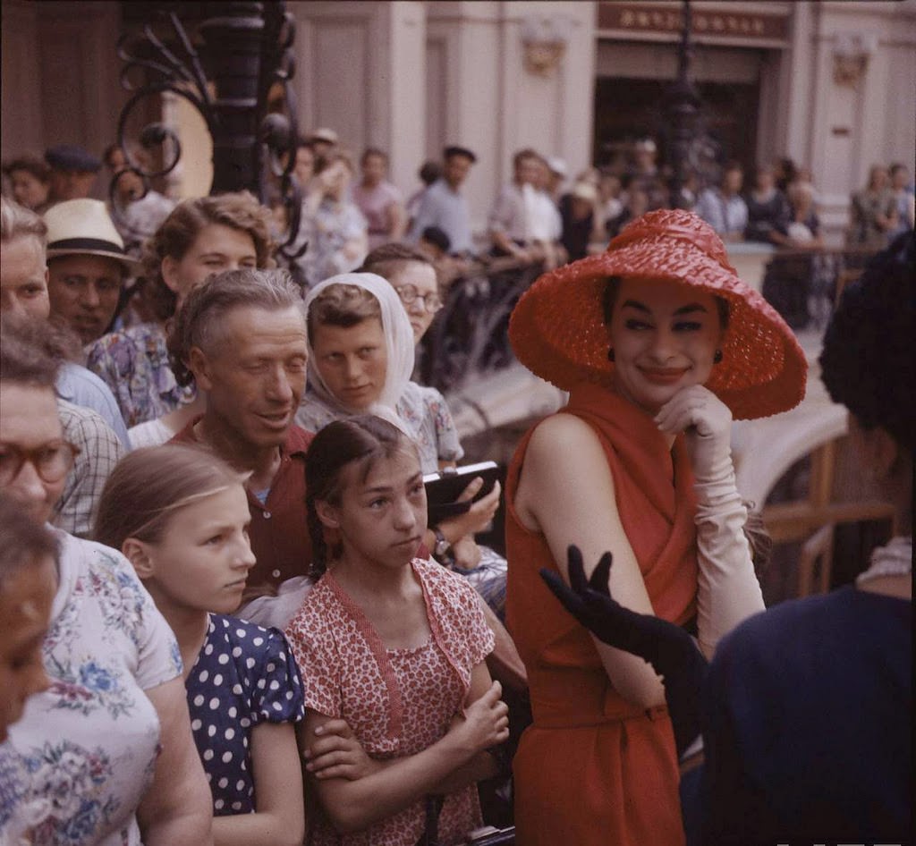 When Dior Took Over the Soviet Streets: Moscow’s 1959 Fashion Shock