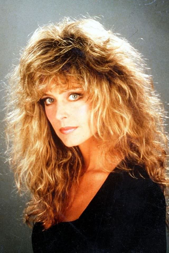 Farrah Fawcett Young: Stunning Images from Her Early Years