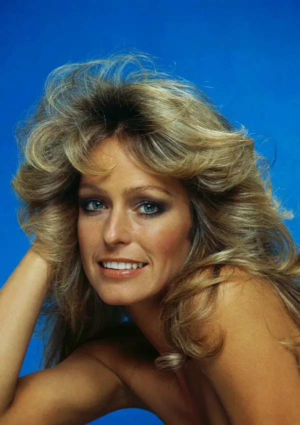 Farrah Fawcett Young: Stunning Images from Her Early Years