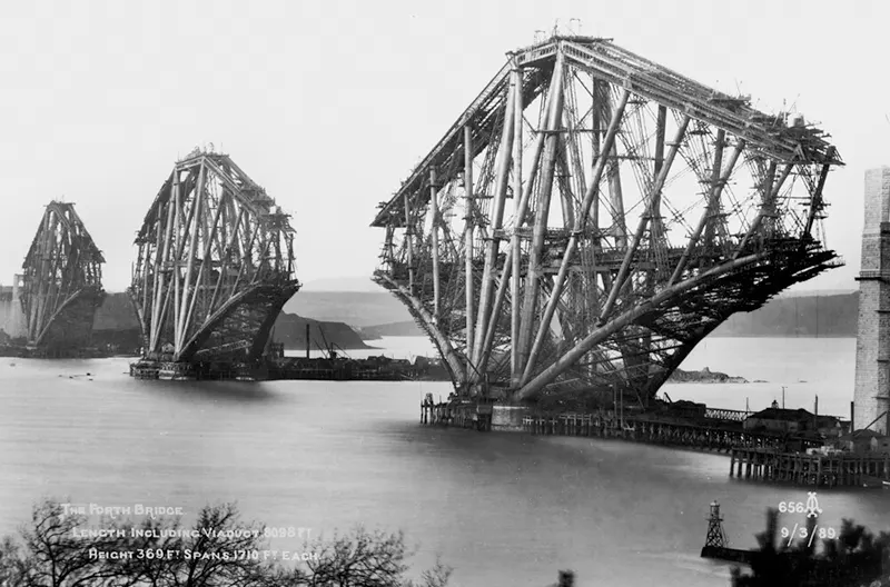 Rare Photos from the Building of the Forth Bridge Show the Sheer Scale of This Engineering Wonder