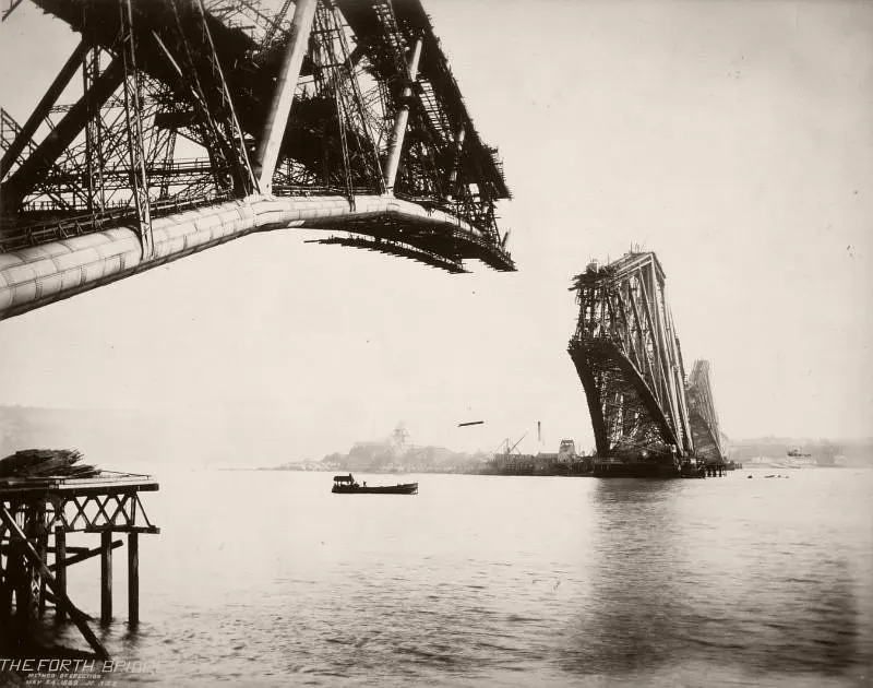 Rare Photos from the Building of the Forth Bridge Show the Sheer Scale of This Engineering Wonder