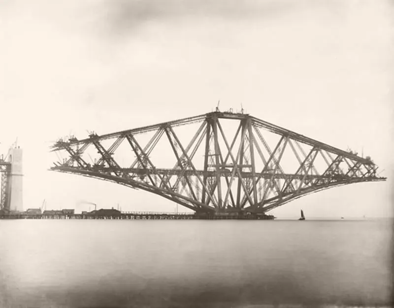Rare Photos from the Building of the Forth Bridge Show the Sheer Scale of This Engineering Wonder