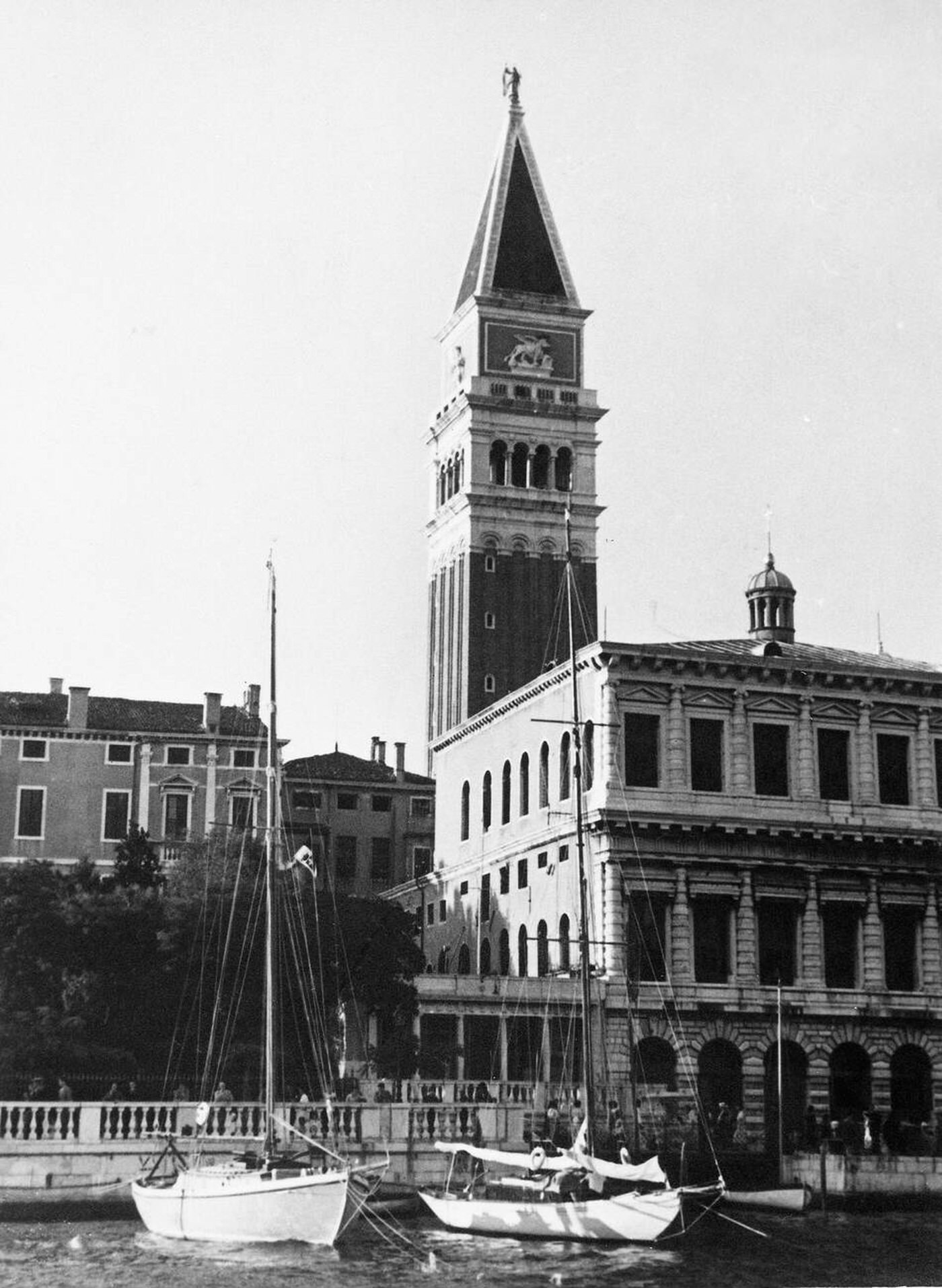 Scenic view of Venice Italy, 1930s.