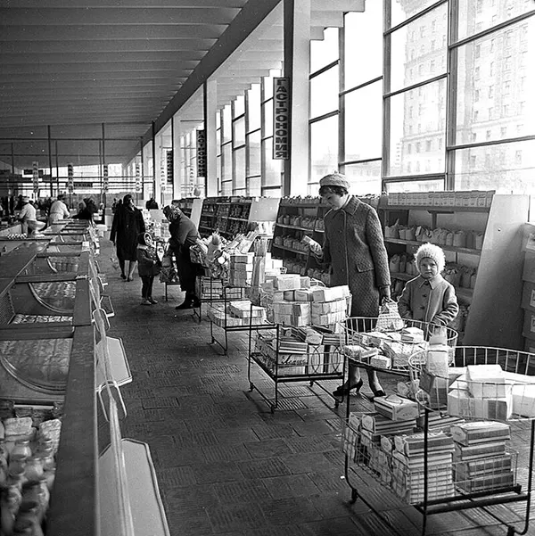 Moscow supermarket, 1974.