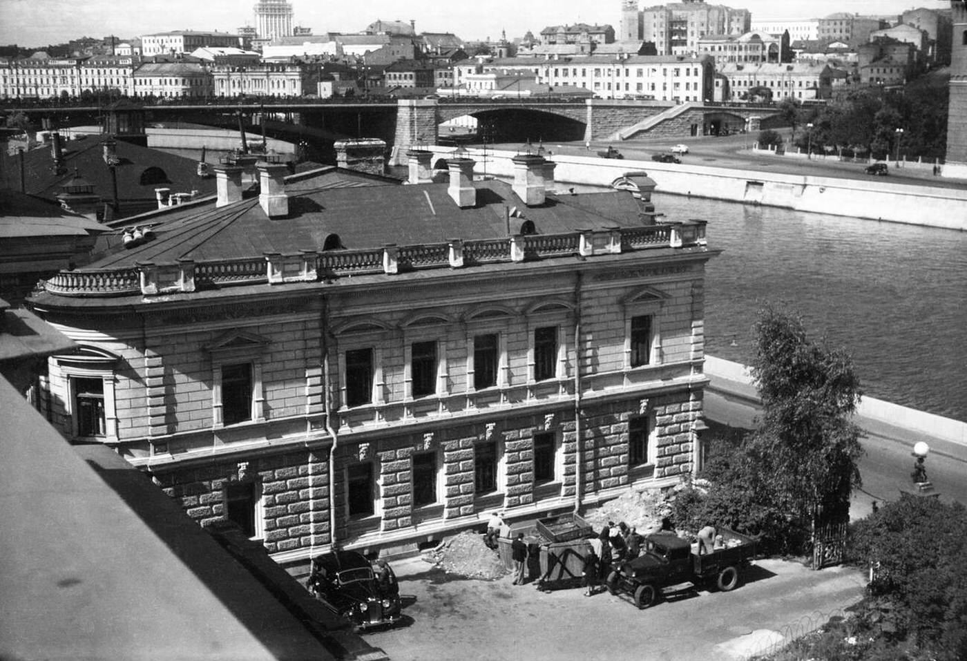 Ambassador's Residence, British Embassy (Kharitonenko Mansion), Moscow, 1950.