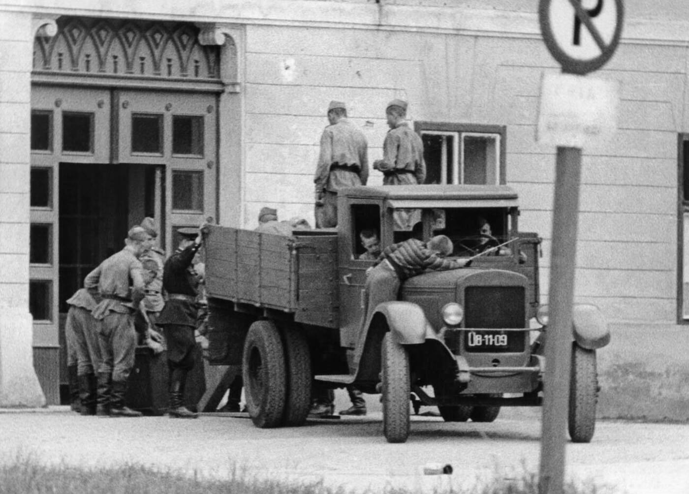Soviet soldiers in Zwettl, Lower Austria, 1950s.