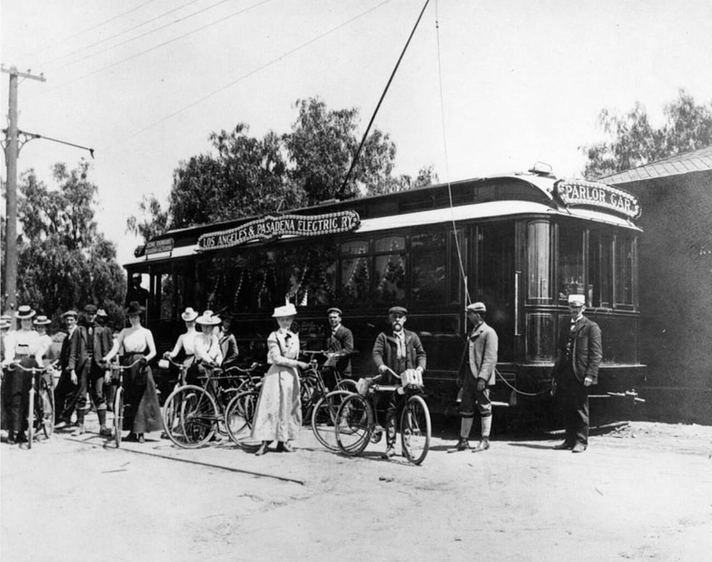 A parlor car from the Los Angeles & Pasadena Railway Company at the Altadena station, 1894.