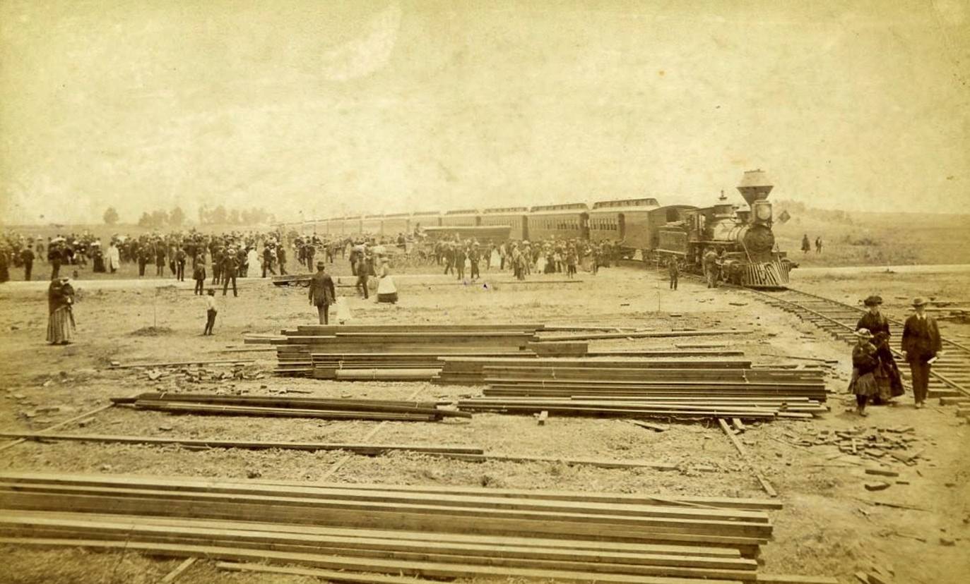 This is the Southern Pacific railroad as it enters Santa Monica. The railroad ignited a bustling tourism industry along the Pacific Coast.