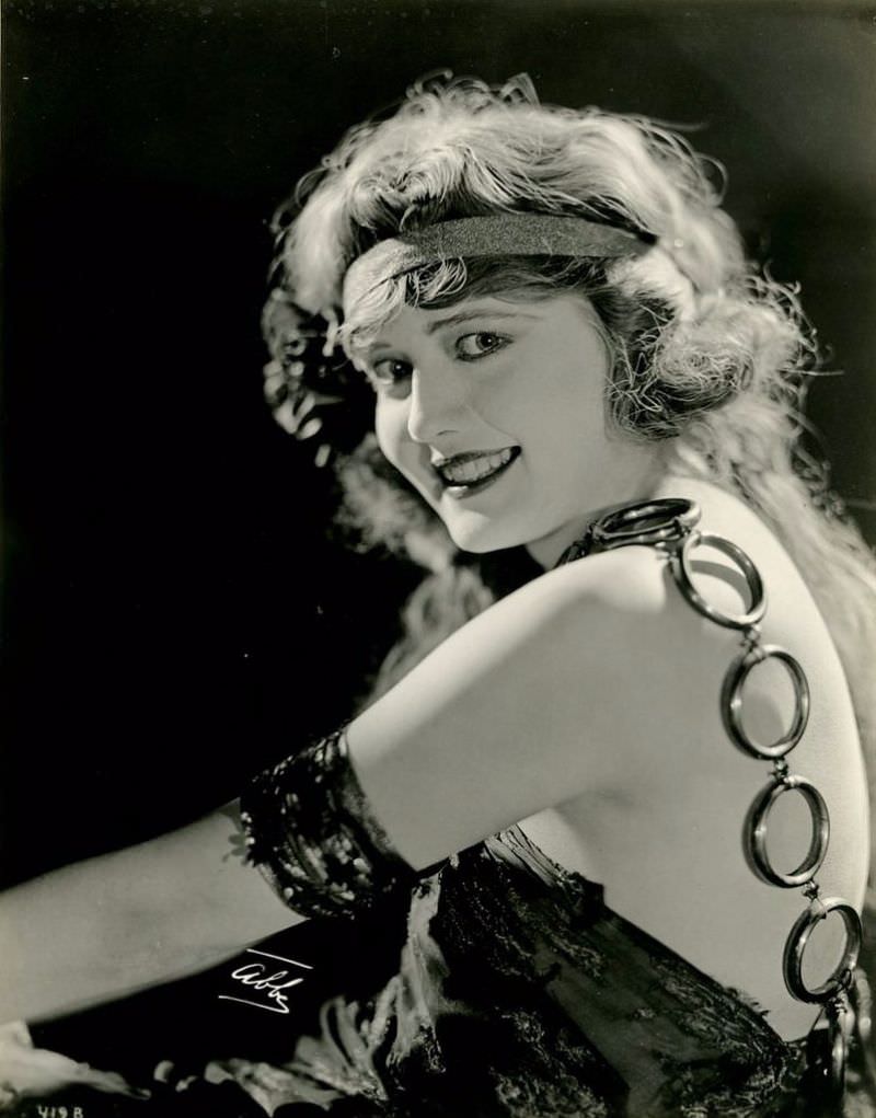 Mack Sennett’s Bathing Beauties: Glamour and Comedy on the Shores of the Silent Era