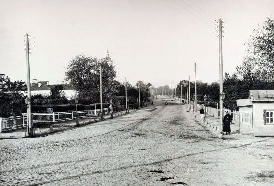 View of Sadovaya Street from the Old Triumphal Gate, 1880s.