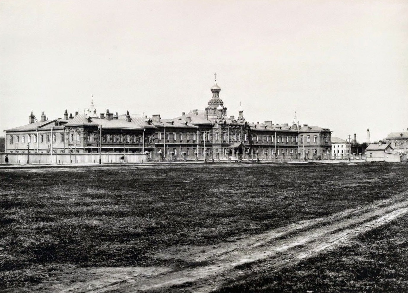 Bahrushin Brothers Hospital in Sokolnichye Pole, 1880s.