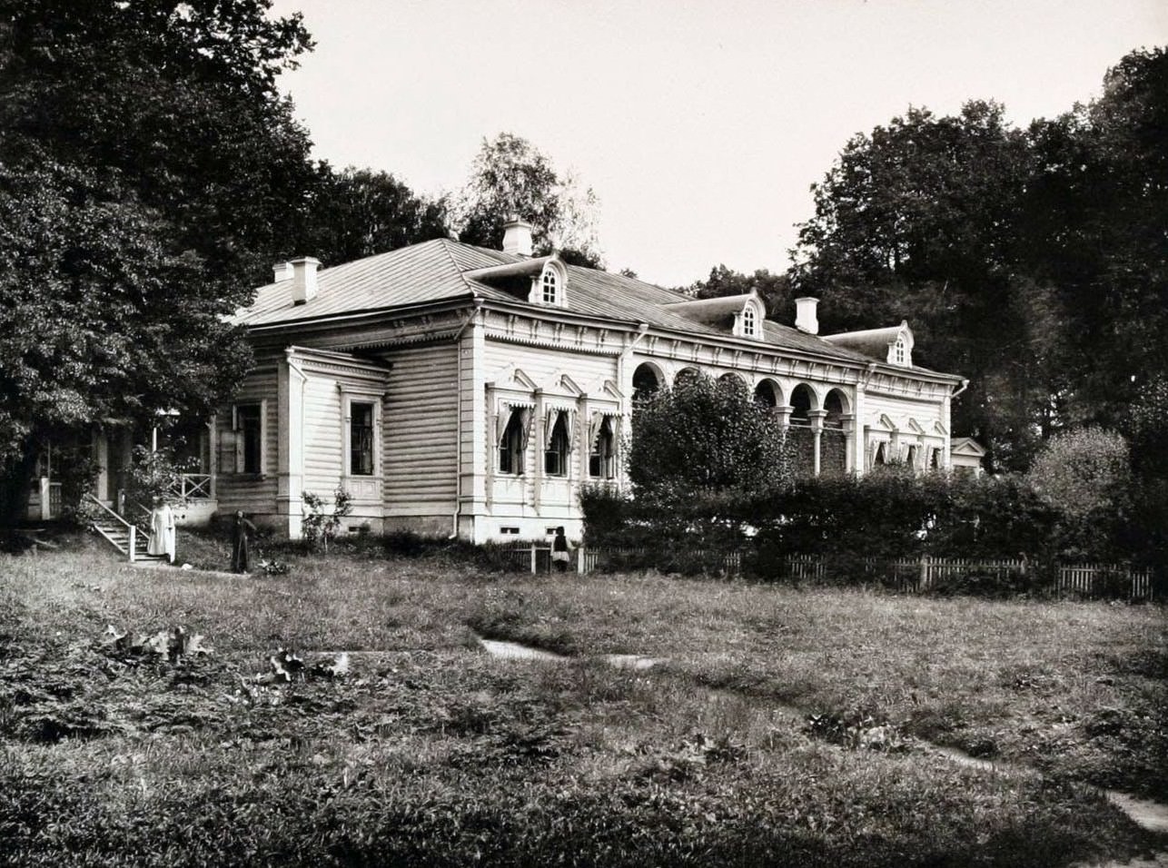 House of the Moscow Metropolitan in the village of Cherkizovo near Moscow, 1880s.