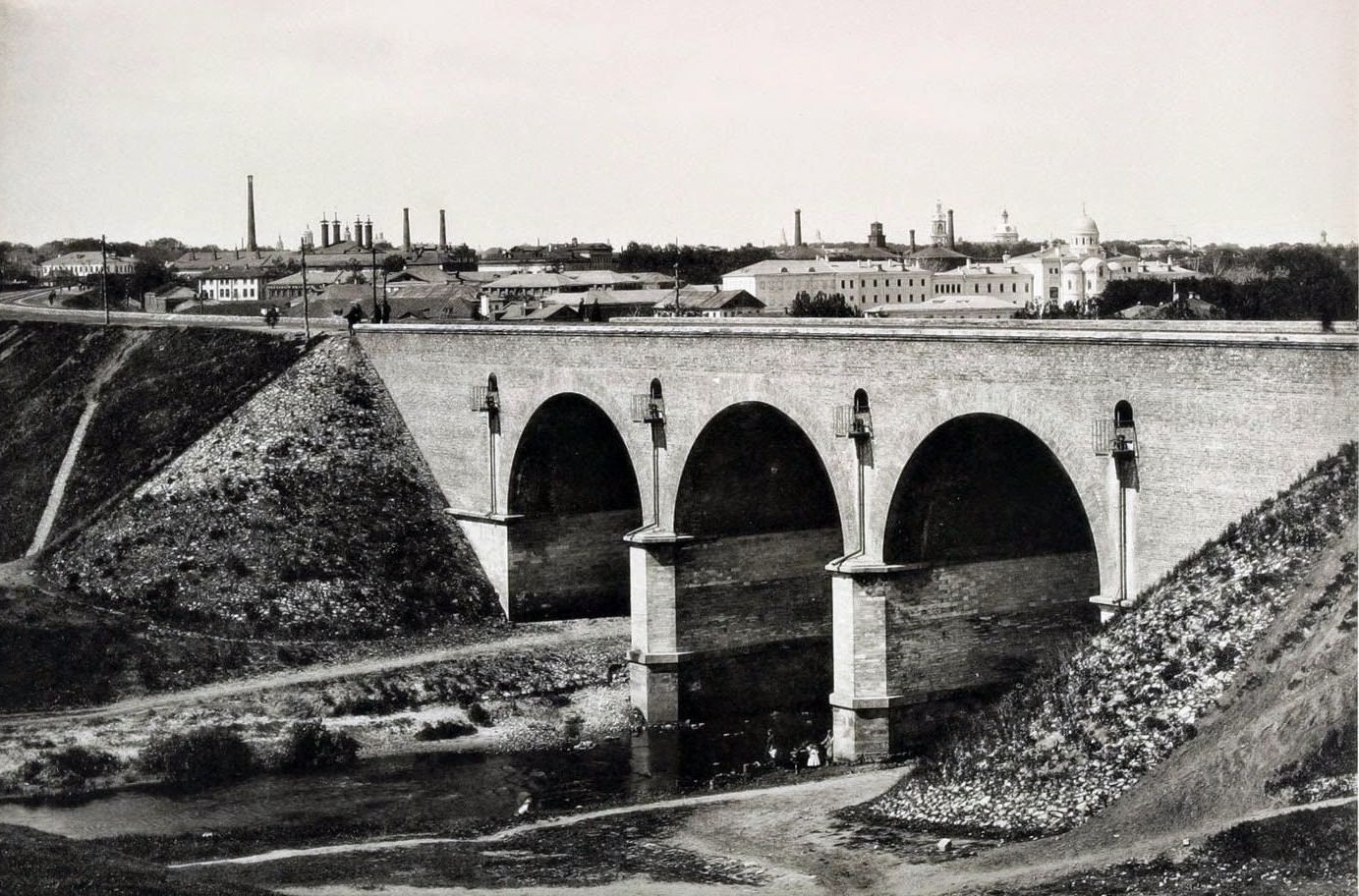 View of the railway bridge across the Yauza near Andronikov Monastery, 1880s.