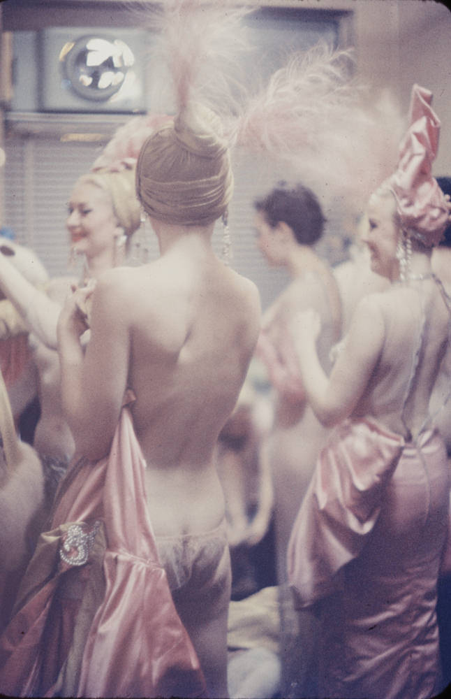 Inside the Glitter and Grit: What Life Was Really Like for Showgirls in 1958 New York Nightclubs