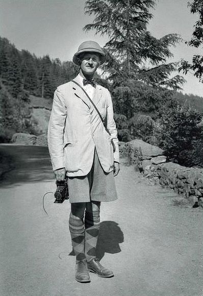 A British Royal Air Force Officer tours India with his folding camera.
