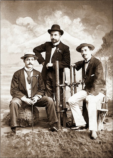 ,1899, Japan, made in "Ryoundo", Nunobiki, Kobe.