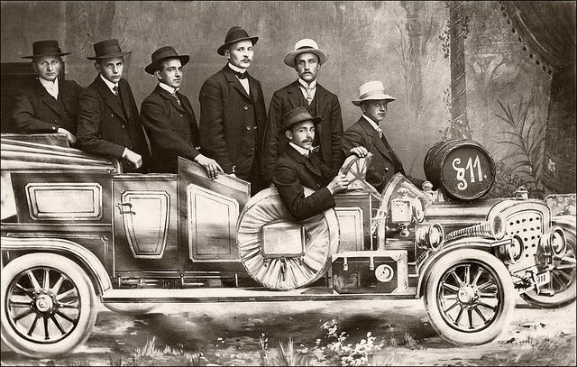 The "§ 11" photograph referencing the German "Bier-Comments" (Beer code), Germany, circa 1910.