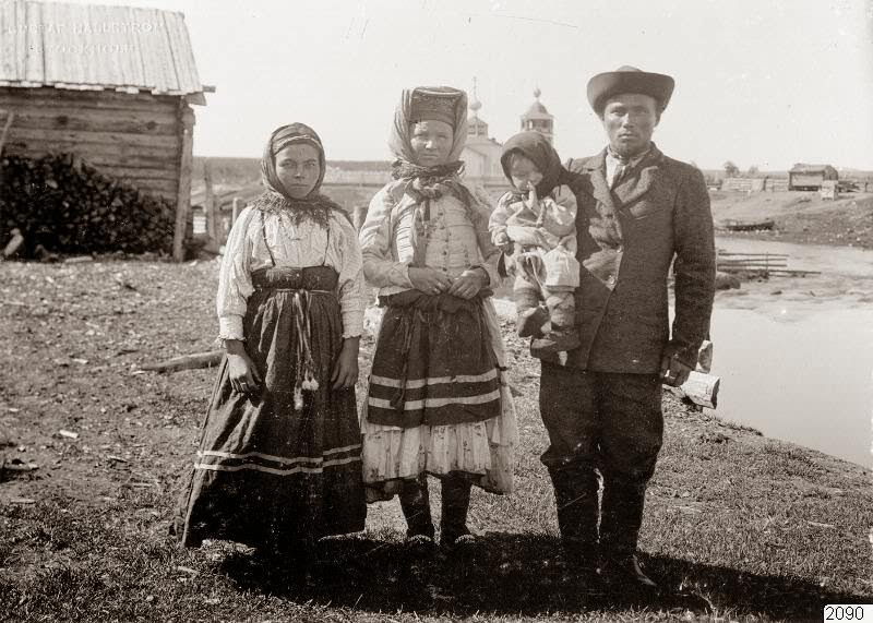 What Everyday Life Was Really Like in a Remote Russian Village in the 1910s