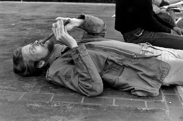 The Free-Spirited Hippies of 1960s San Francisco and Their Carefree Lifestyle