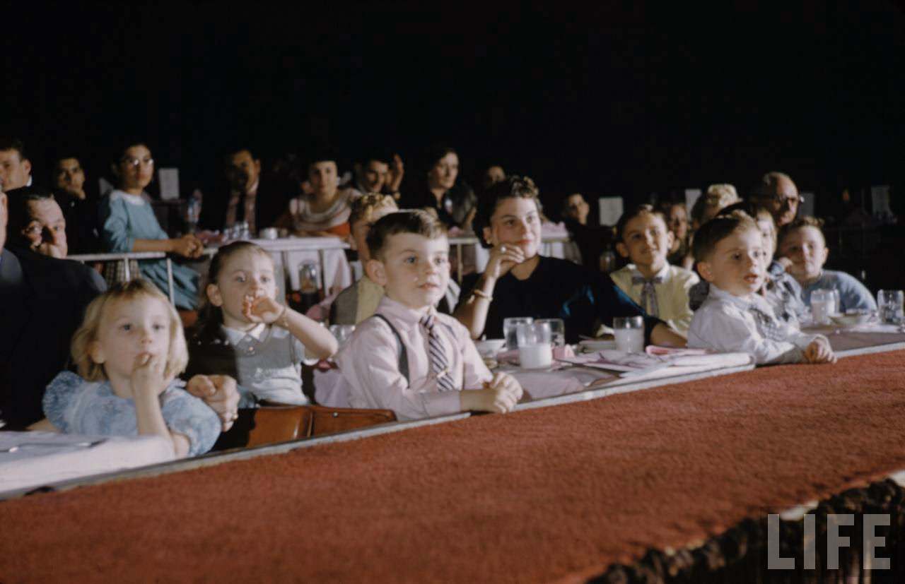 Vintage Photos Show Sunday Children’s Matinee at Moulin Rouge, Paris, 1950s