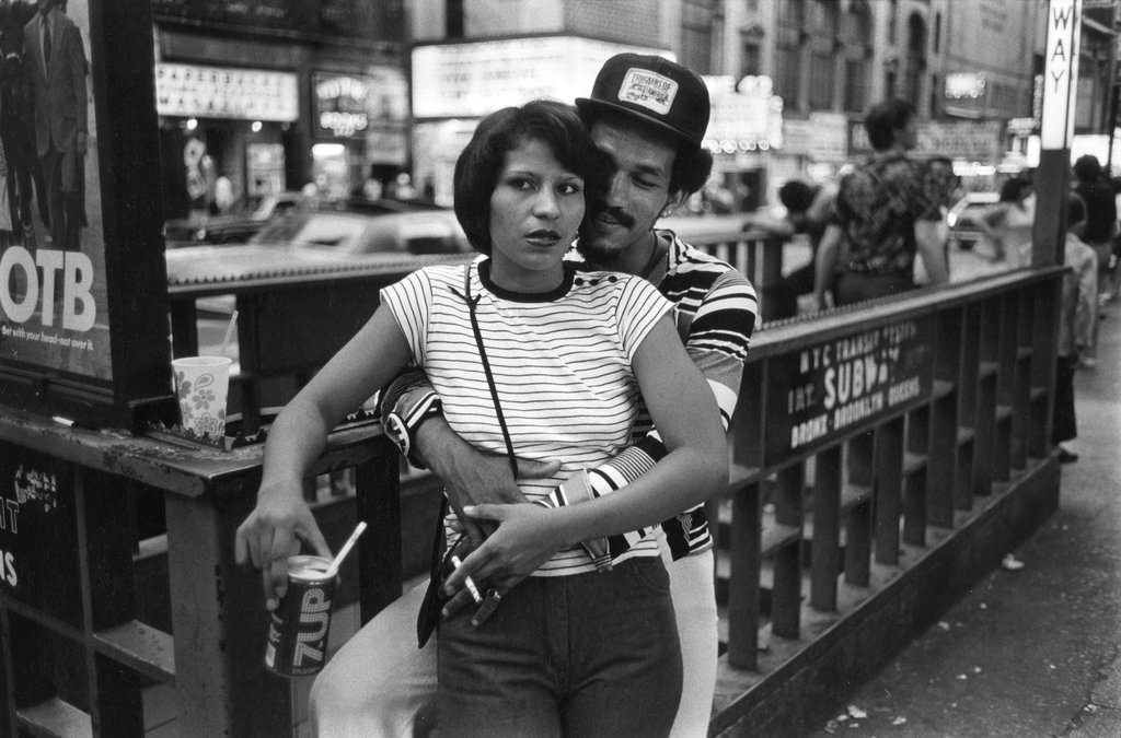 A Look Back at the 1970s Time Square through the Lens of Kenneth Siegel