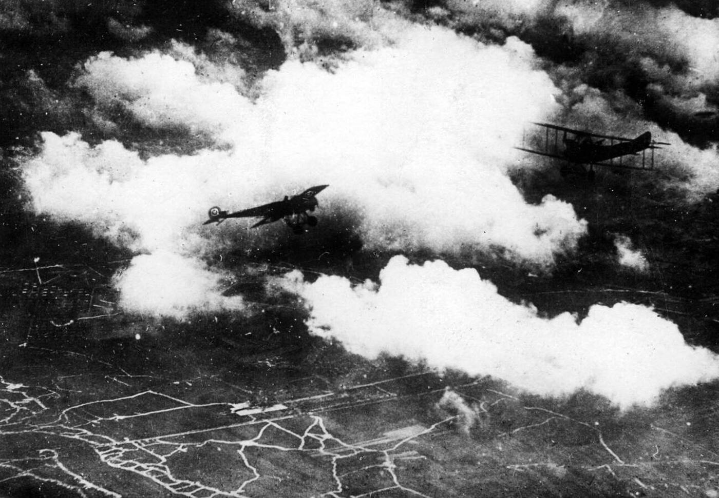 Aerial combats in the First World War, 1914-1918.