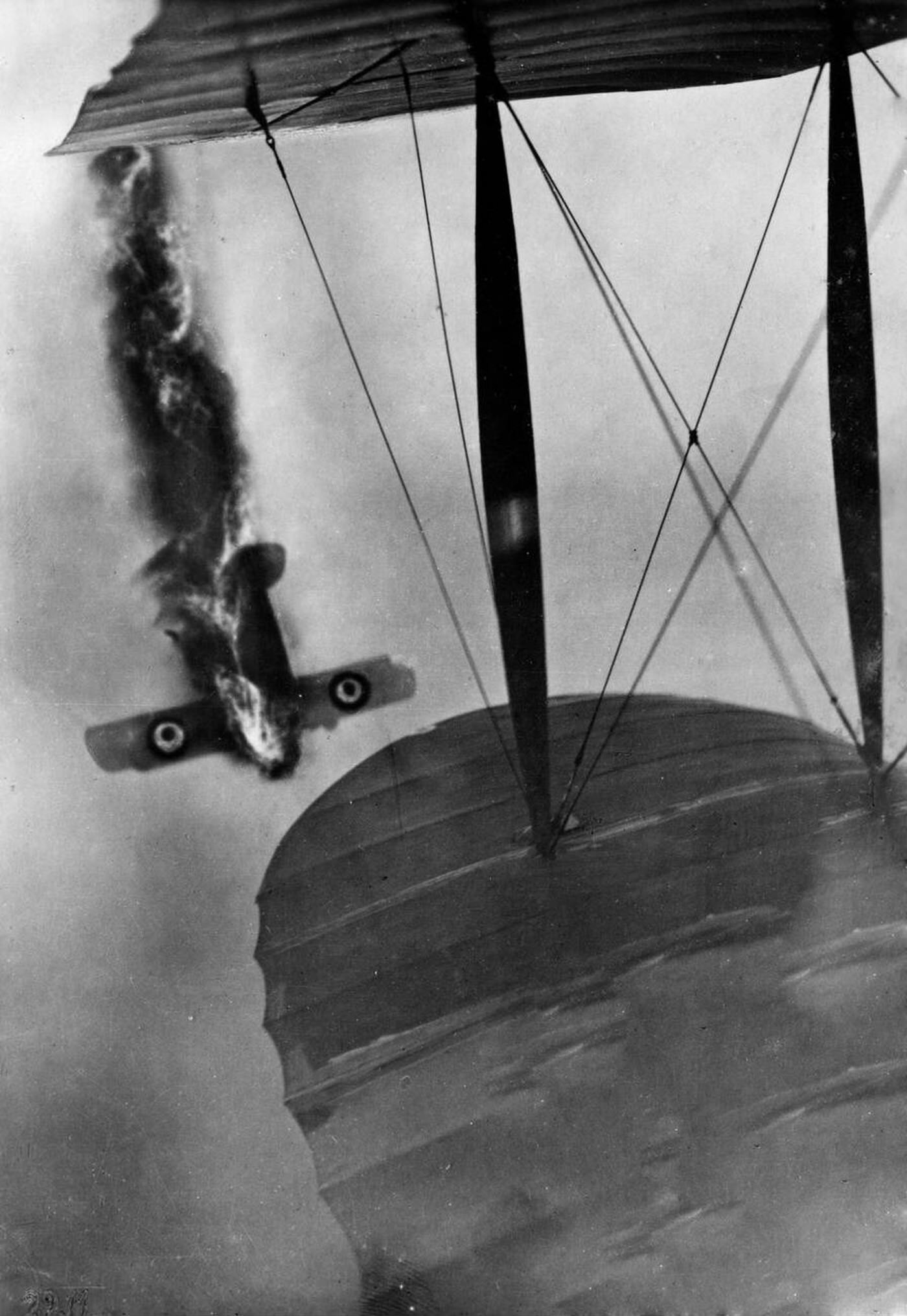 Crashing British airplane at the western front in the First World War, 1914-1918.