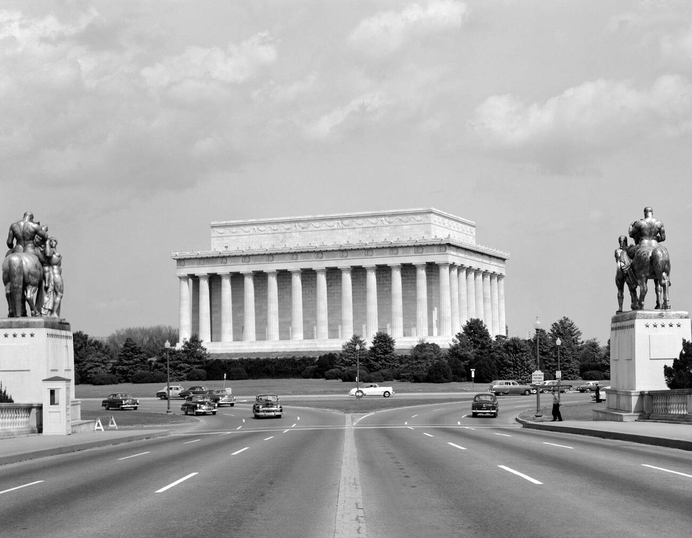 Lincoln Memorial and Victory Bridge, Washington DC, 1949.